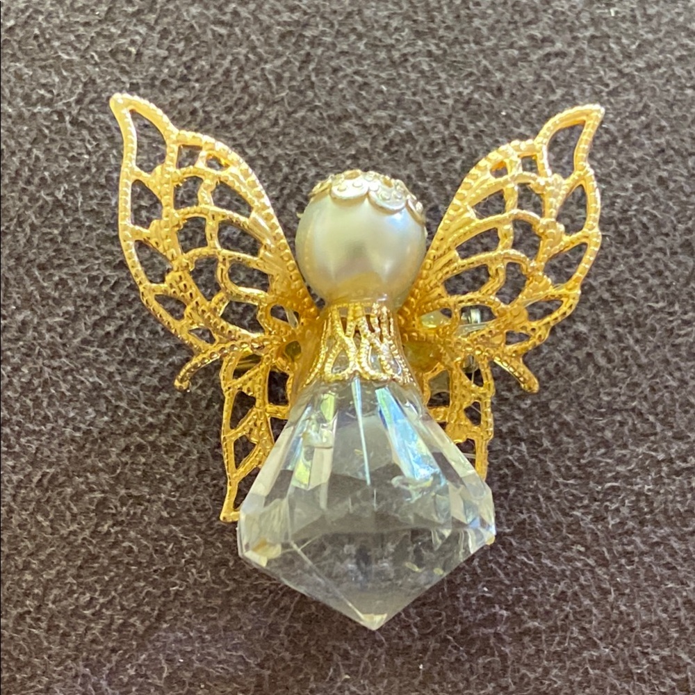 Elegant Gold Filigree  Pearl Angel Brooch Pin